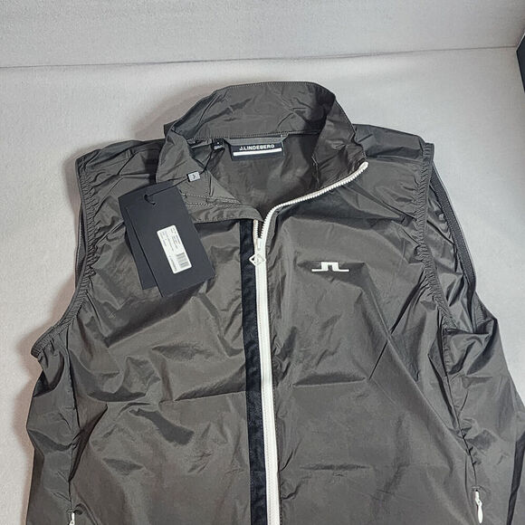 J. Lindeberg Ash Light Packable Water Repellent Golf Vest Men's SZ S - NWT - Picture 3 of 7
